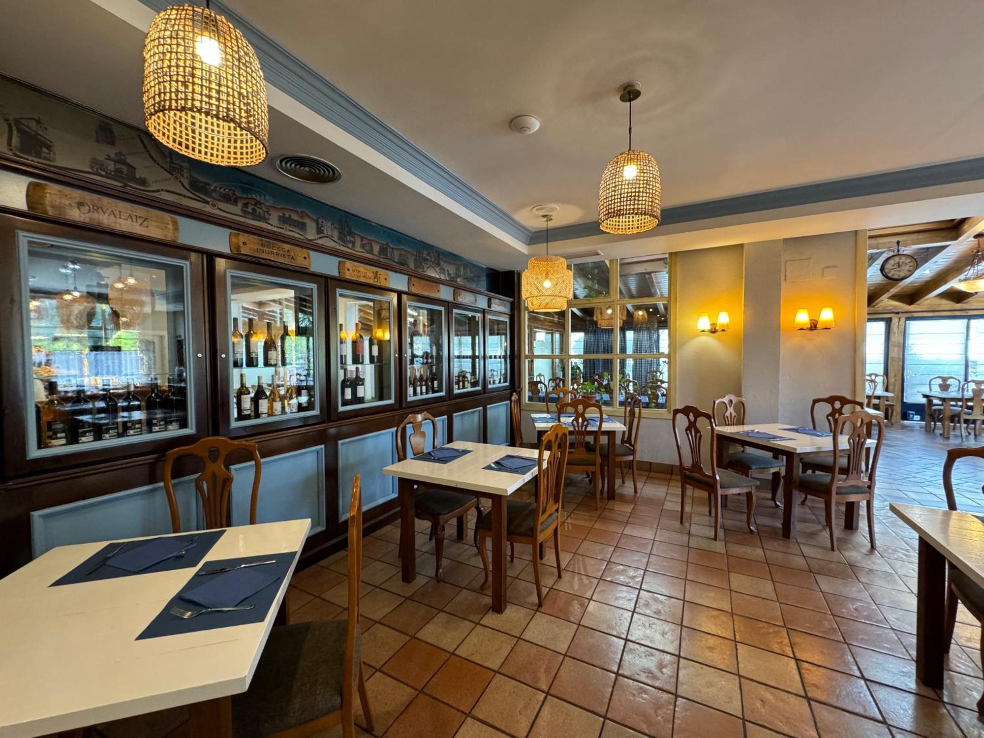 Hotel Jakue Puente la Reina Екстериор снимка