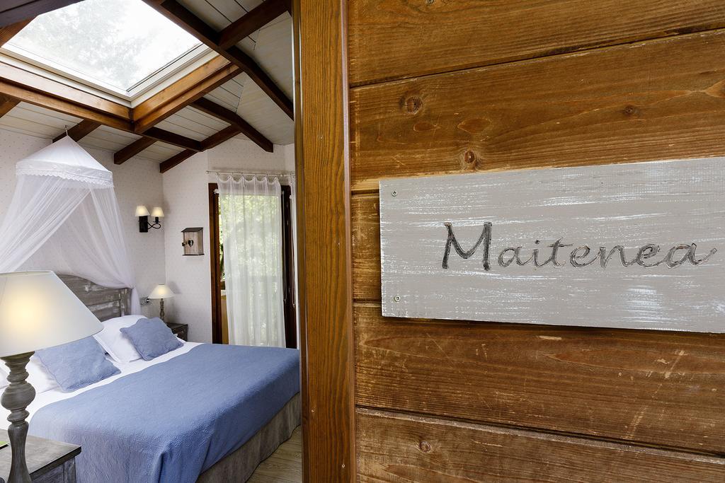 Hotel Jakue Puente la Reina Екстериор снимка